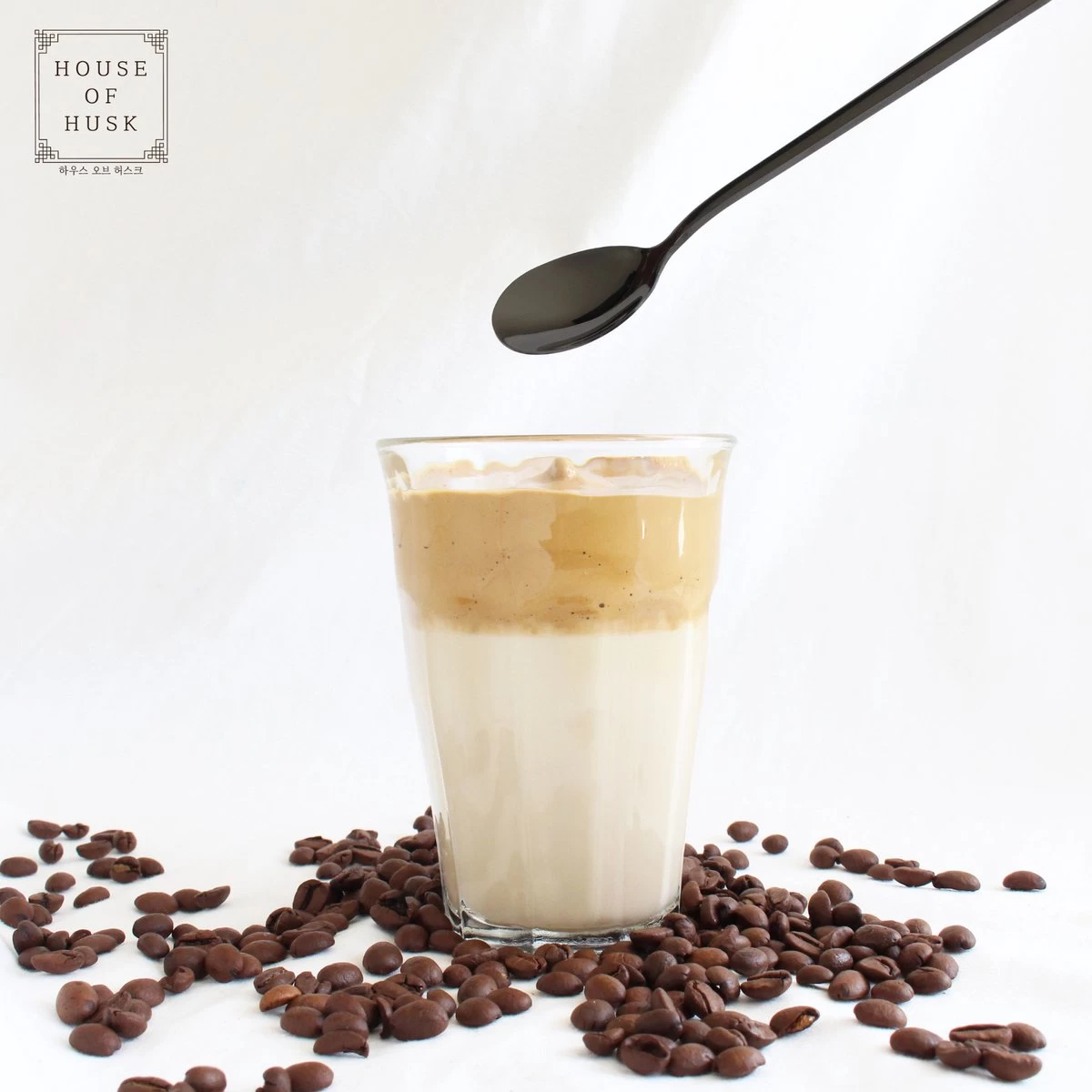 House Of Husk Latte Macchiato Lepels Set - Lange Theelepels - Koffielepels - Longdrinklepels - Sorbetlepels - Barlepel - RVS - 6 Stuks - 20CM - Zwart 5 House Of Husk Latte Macchiato Lepels Set - Lange Theelepels - Koffielepels - Longdrinklepels - Sorbetlepels - Barlepel - RVS - 6 Stuks - 20CM - Zwart - Afbeelding 5