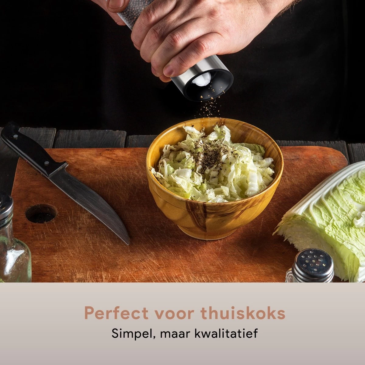 DODANA Premium Peper - & Zoutmolen Elektrisch - 1 Stuk - Pepermolen - Zoutmolen - Oplaadbaar - USB - Elektrische Pepermolen - RVS - Zwaartekracht Functie - LED Lamp - Nl Handleiding - Incl Borsteltje 7 DODANA Premium Peper - & Zoutmolen Elektrisch - 1 Stuk - Pepermolen - Zoutmolen - Oplaadbaar - USB - Elektrische Pepermolen - RVS - Zwaartekracht Functie - LED Lamp - Nl Handleiding - Incl Borsteltje - Afbeelding 7
