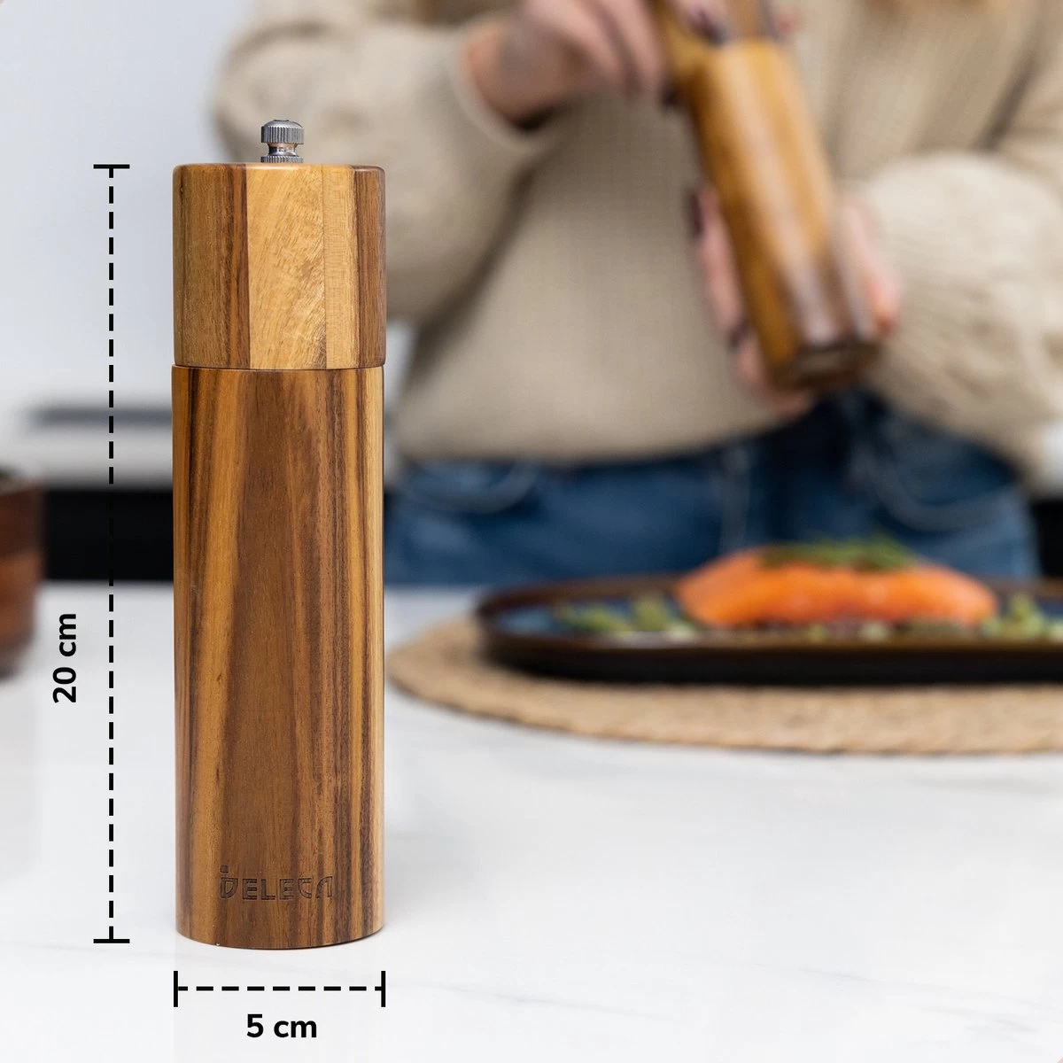 Deleca Luxe Peper En Zoutmolen Set - Zout / Pepermolen - Handmatig - Met Navul Lepel & Geschenkdoos - Acacia Hout - Rond 10 Deleca Luxe Peper En Zoutmolen Set - Zout / Pepermolen - Handmatig - Met Navul Lepel & Geschenkdoos - Acacia Hout - Rond - Afbeelding 10