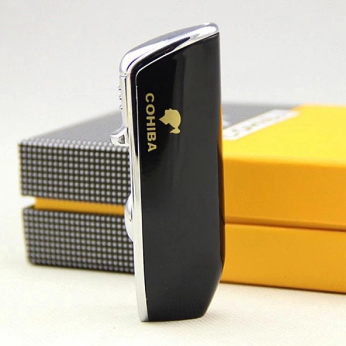 Cohiba® Sigarenaansteker - Sigarenboor - Sigaren - Sigaar - Cohiba Aansteker - Sigarenboor - Sigaren Accessoires - Sigarenknipper - Sigaar Aansteker - Cohiba - Incl. Luxe Geschenkdoos - Zwart 2 Cohiba® Sigarenaansteker - Sigarenboor - Sigaren - Sigaar - Cohiba Aansteker - Sigarenboor - Sigaren Accessoires - Sigarenknipper - Sigaar Aansteker - Cohiba - Incl. Luxe Geschenkdoos - Zwart - Afbeelding 2