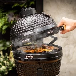 BluMill Kamado BBQ Egg - Kamado 13 Inch - Incl. Vlees Thermometer - Houtskoolbarbecues - Zwart - Ø 27cm 25 BluMill Kamado BBQ Egg - Kamado 13 Inch - Incl. Vlees Thermometer - Houtskoolbarbecues - Zwart - Ø 27cm -Demeyere Winkel 1200x1200 990