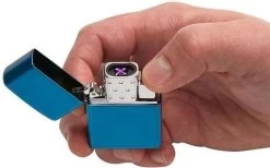 Zippo Arc Plasma Aansteker Insert 12 Zippo Arc Plasma Aansteker Insert -Demeyere Winkel 1200x747 1