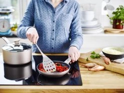 GreenPan Cambridge Hapjespan Met Deksel 28cm - Brons - Inductie - PFAS-vrij 16 GreenPan Cambridge Hapjespan Met Deksel 28cm - Brons - Inductie - PFAS-vrij -Demeyere Winkel 1200x899 10