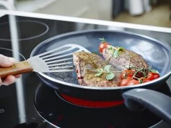 GreenPan Cambridge Hapjespan Met Deksel 24cm - Zwart - Inductie - PFAS-vrij -Demeyere Winkel 1200x899 15