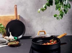 Gero Mark Hapjespan Met Deksel Ø 28 Cm - Aluminium - Inductie - PFAS-vrij -Demeyere Winkel 1200x900 56