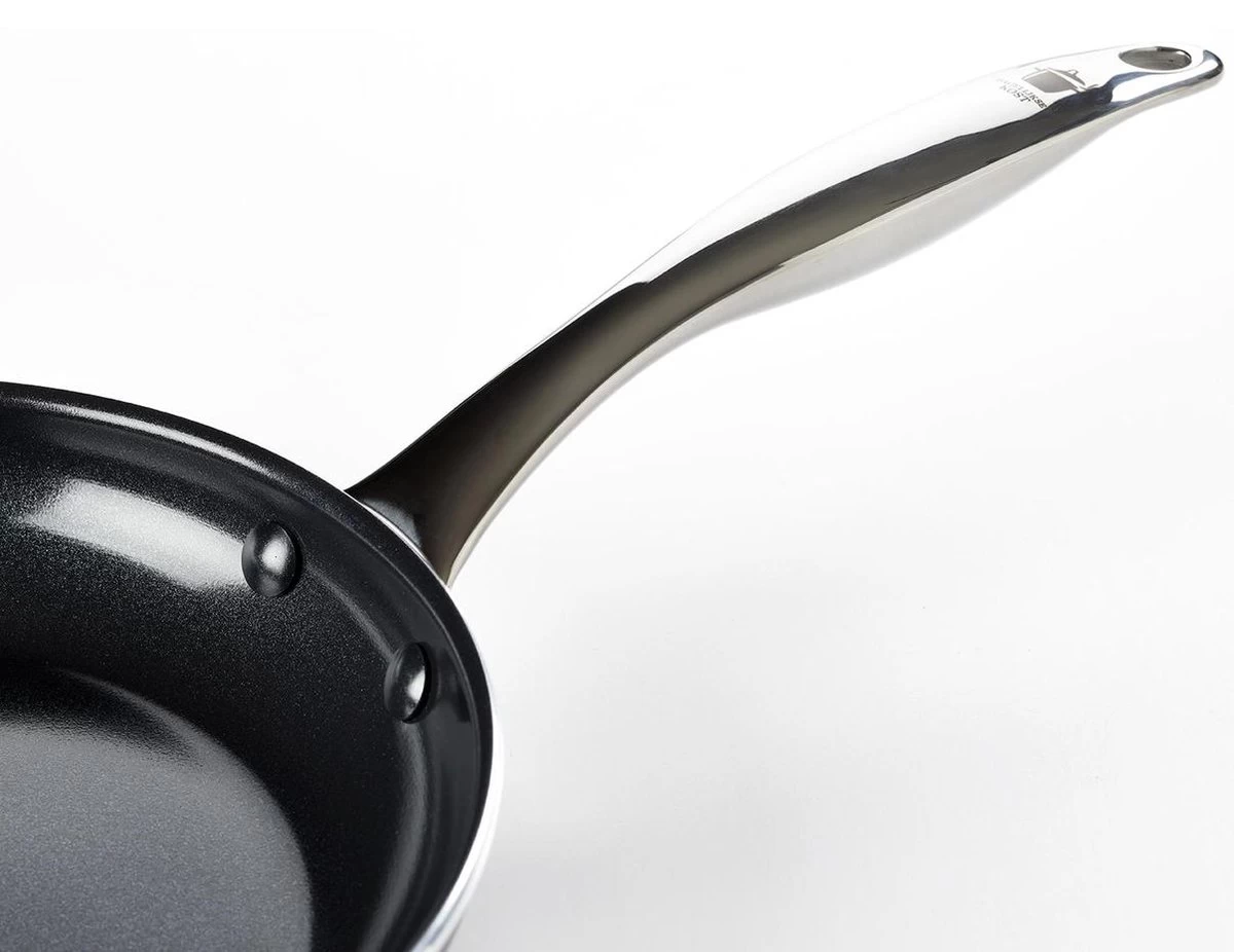 Dagelijkse Kost - Koekenpannenset 2-delig - ø20+28cm - Inductie - Anti-aanbak - PFAS-vrij 6 Dagelijkse Kost - Koekenpannenset 2-delig - ø20+28cm - Inductie - Anti-aanbak - PFAS-vrij - Afbeelding 6