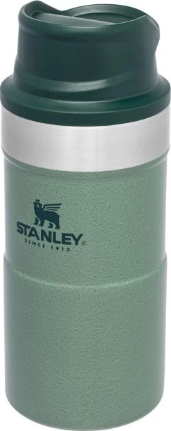 Stanley The Trigger-Action Travel Mug 0,25L - Thermosfles - Hammertone Green 16 Stanley The Trigger-Action Travel Mug 0,25L - Thermosfles - Hammertone Green -Demeyere Winkel 478x1200