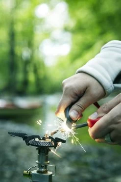 Light My Fire FireSteel Scout Bio Blauw + Noodfluit Milieuvriendelijke Vuurmaker Magnesium Aansteker -Demeyere Winkel 800x1200 36