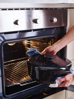 Brabantia The Dutch Braadpan - Matt Black - 28 Cm - Gietijzer 11 Brabantia The Dutch Braadpan - Matt Black - 28 Cm - Gietijzer -Demeyere Winkel 899x1200 5